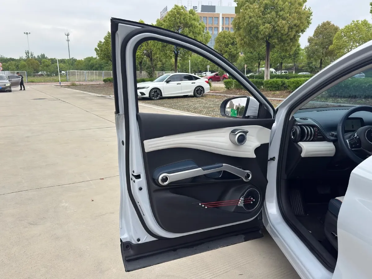 2022 Hycan Z03 BEV 64.23KWH,autocango,china used car exporter,china ev exporter,chinese used car exporter,chinese used ev exporter