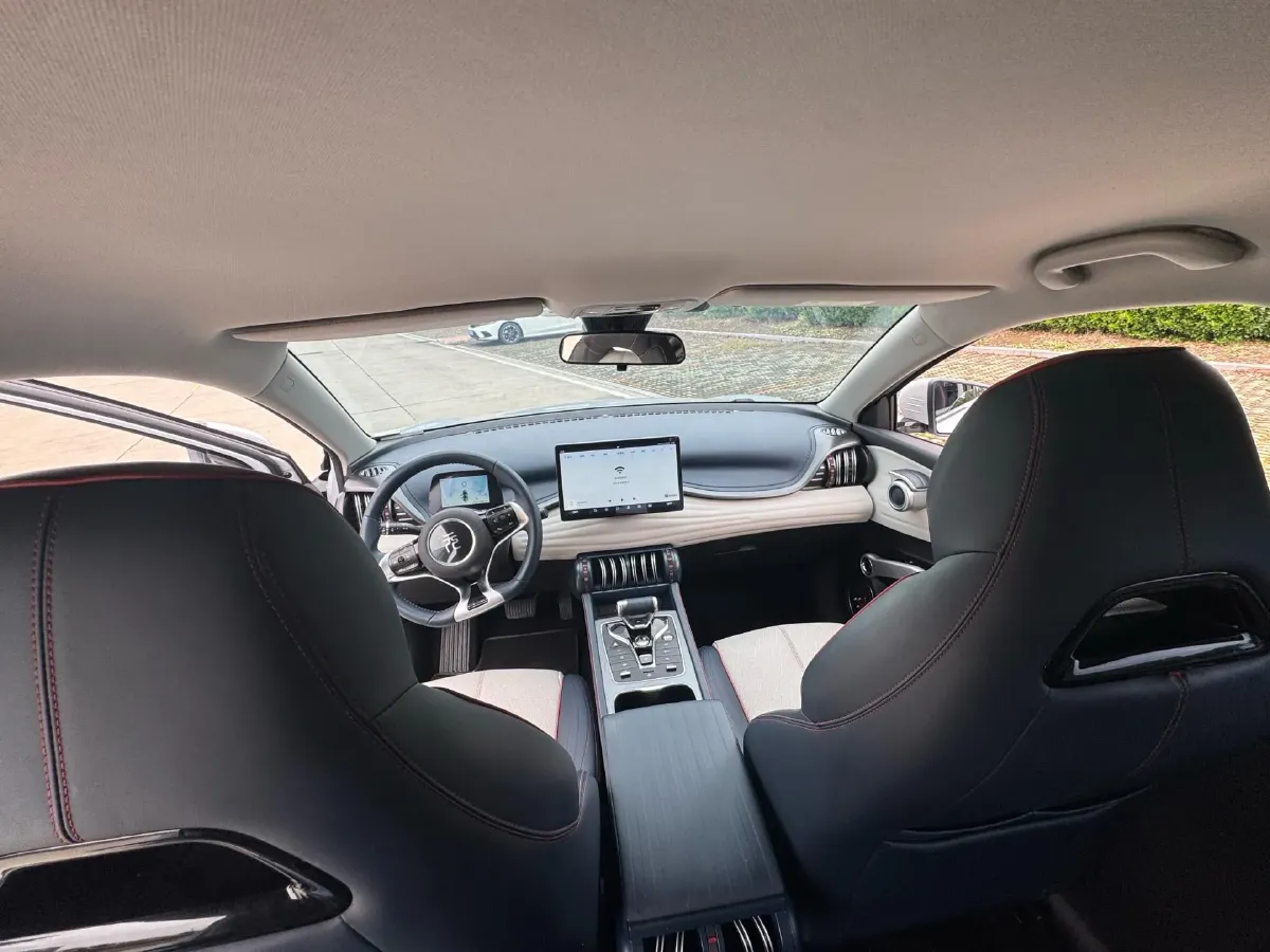 2022 Hycan Z03 BEV 64.23KWH,autocango,china used car exporter,china ev exporter,chinese used car exporter,chinese used ev exporter