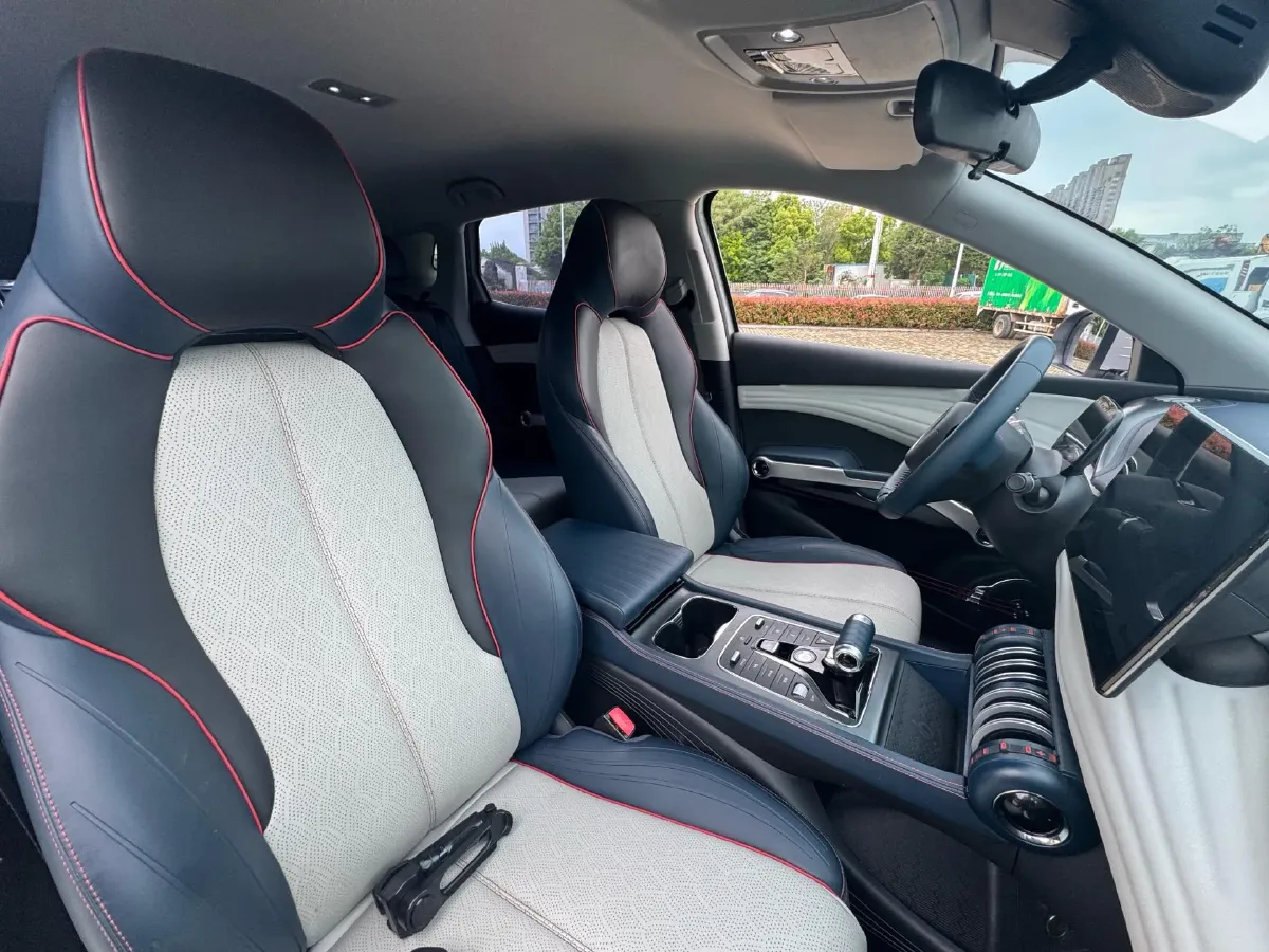 2022 Hycan Z03 BEV 64.23KWH,autocango,china used car exporter,china ev exporter,chinese used car exporter,chinese used ev exporter