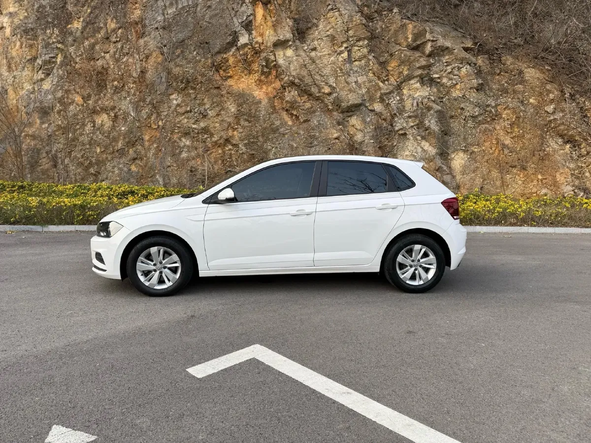 2019 Volkswagen Polo 1.5L 113HP L4 6AT,autocango,china used car exporter,china ev exporter,chinese used car exporter,chinese used ev exporter