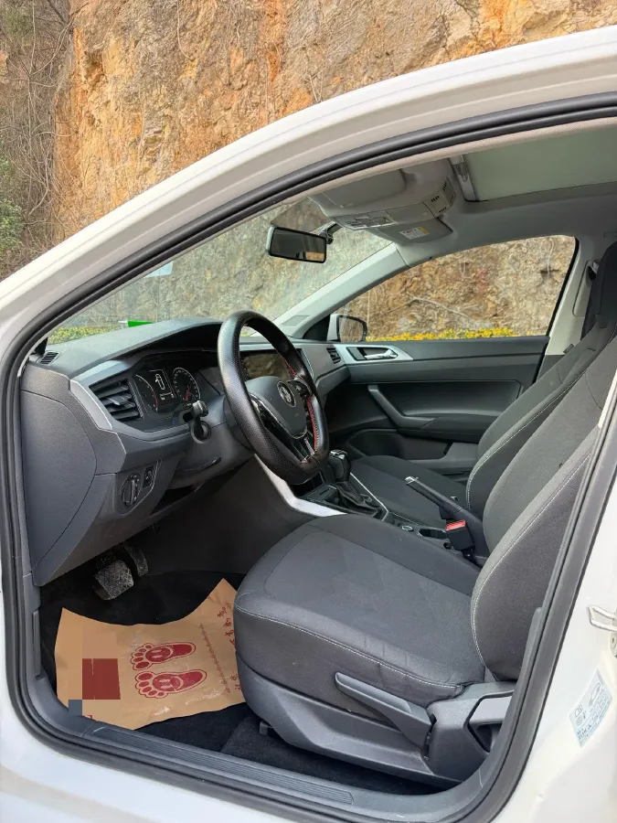 2019 Volkswagen Polo 1.5L 113HP L4 6AT,autocango,china used car exporter,china ev exporter,chinese used car exporter,chinese used ev exporter