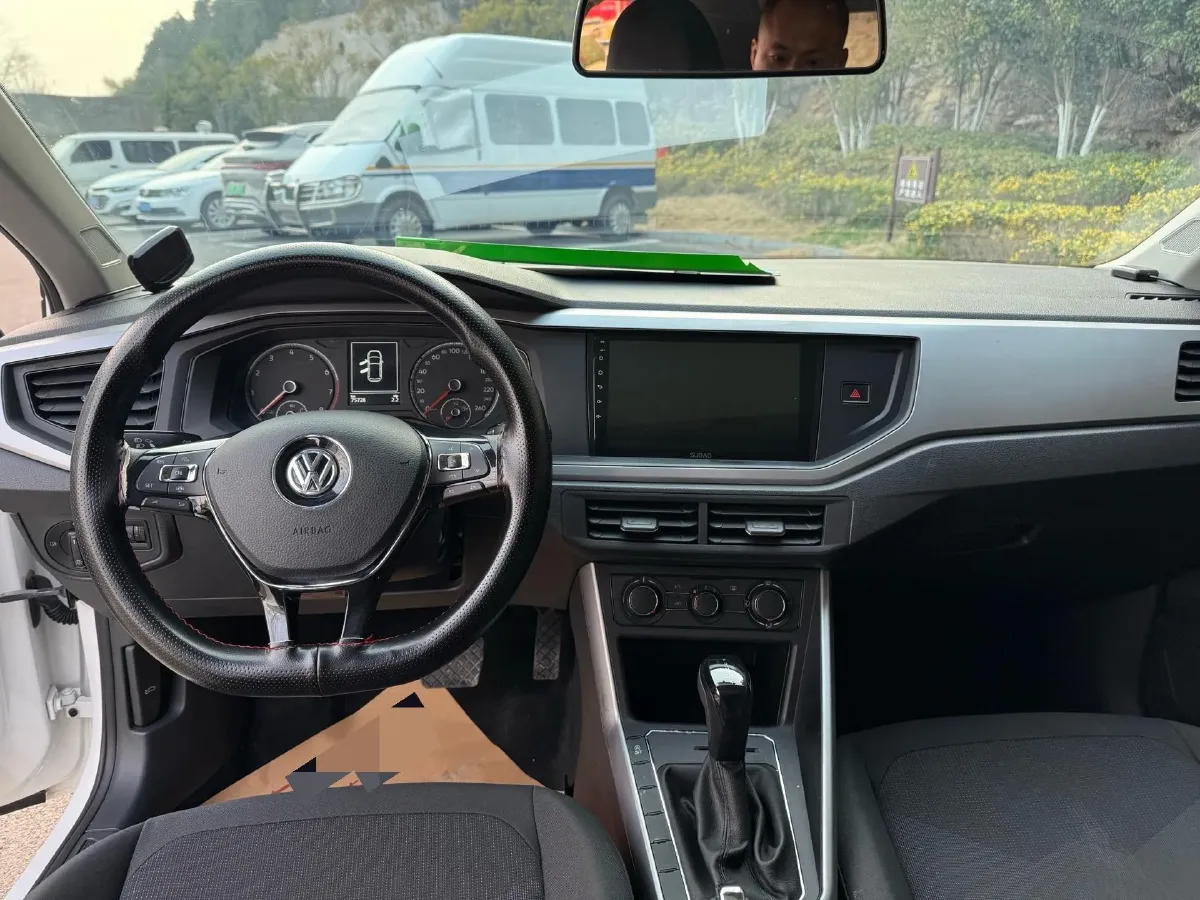 2019 Volkswagen Polo 1.5L 113HP L4 6AT,autocango,china used car exporter,china ev exporter,chinese used car exporter,chinese used ev exporter