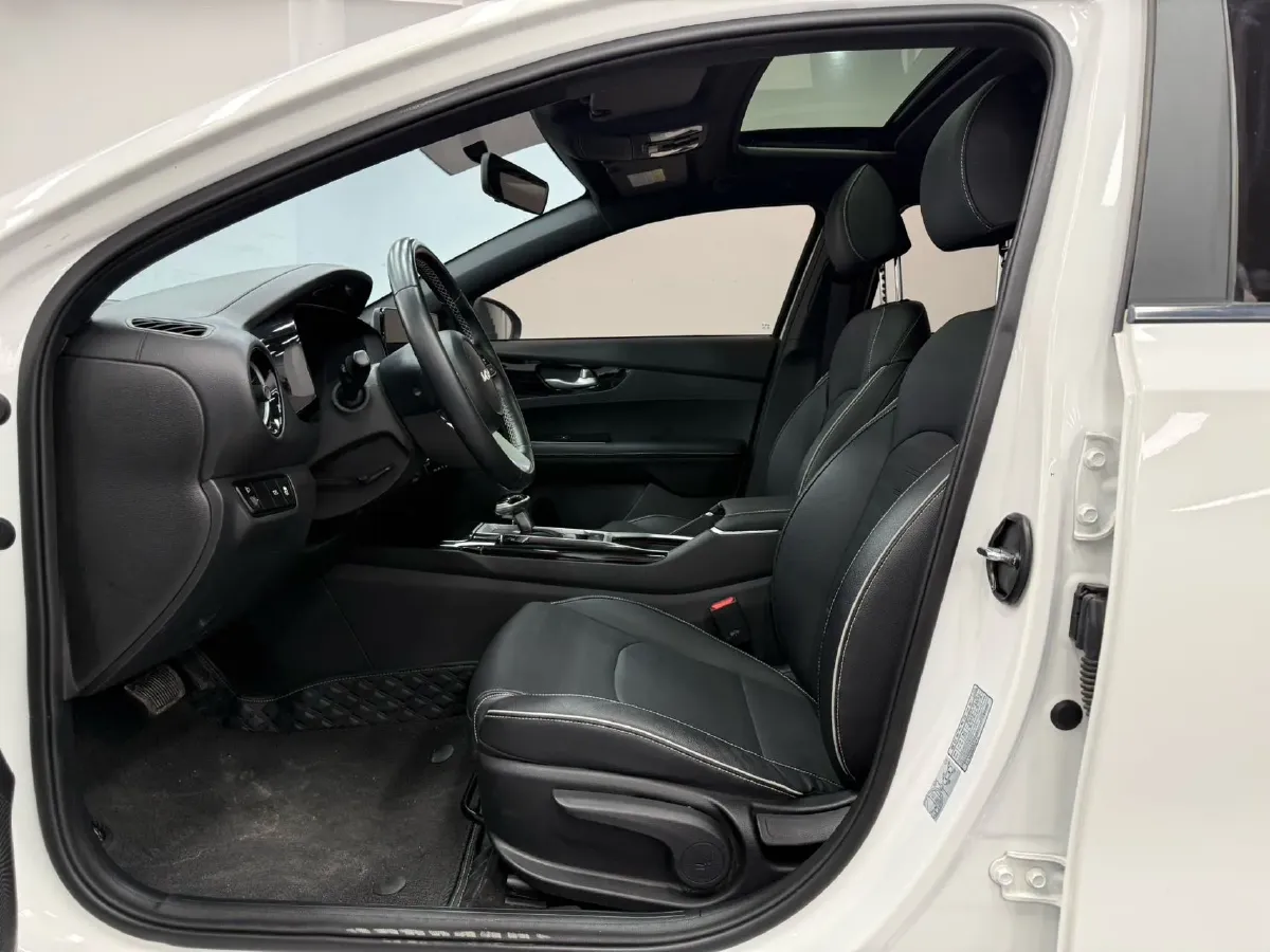 2023 Kia K3 1.5L 115HP L4 CVT,autocango,china used car exporter,china ev exporter,chinese used car exporter,chinese used ev exporter