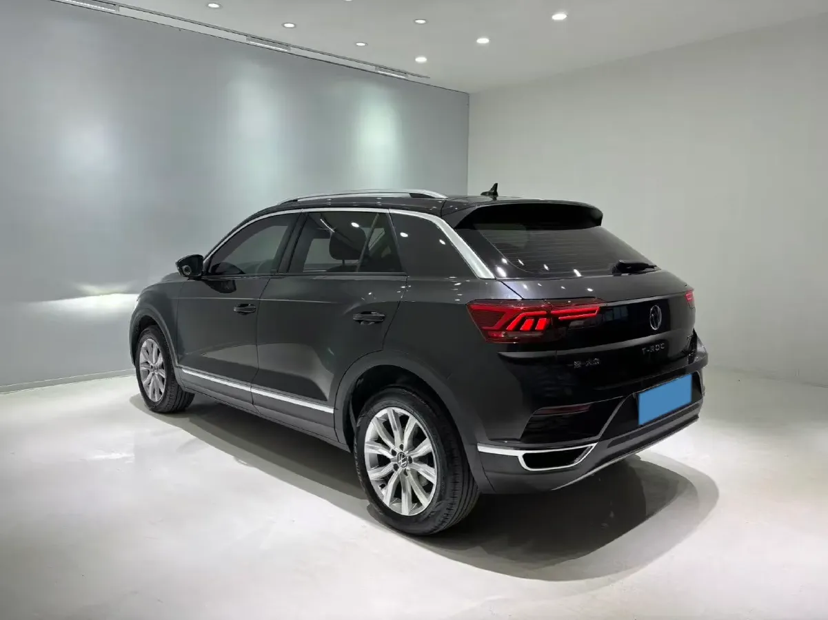 2022 Volkswagen T-Roc 1.4T 150HP L4 7DCT,autocango,china used car exporter,china ev exporter,chinese used car exporter,chinese used ev exporter
