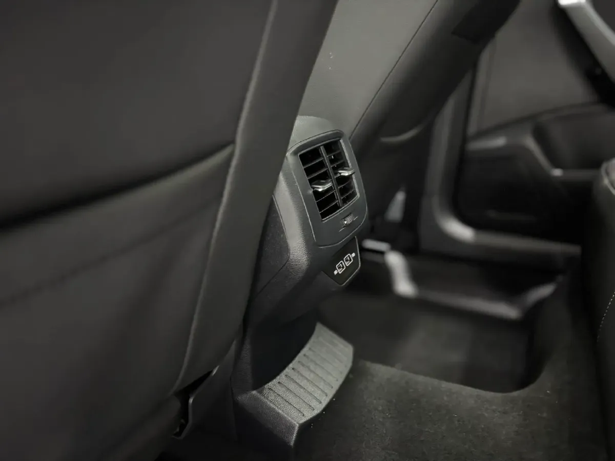 2022 Volkswagen T-Roc 1.4T 150HP L4 7DCT,autocango,china used car exporter,china ev exporter,chinese used car exporter,chinese used ev exporter