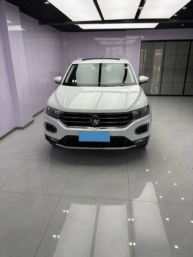 2022 Volkswagen T-Roc 1.4T 150HP L4 7DCT,autocango,china used car exporter,china ev exporter,chinese used car exporter,chinese used ev exporter