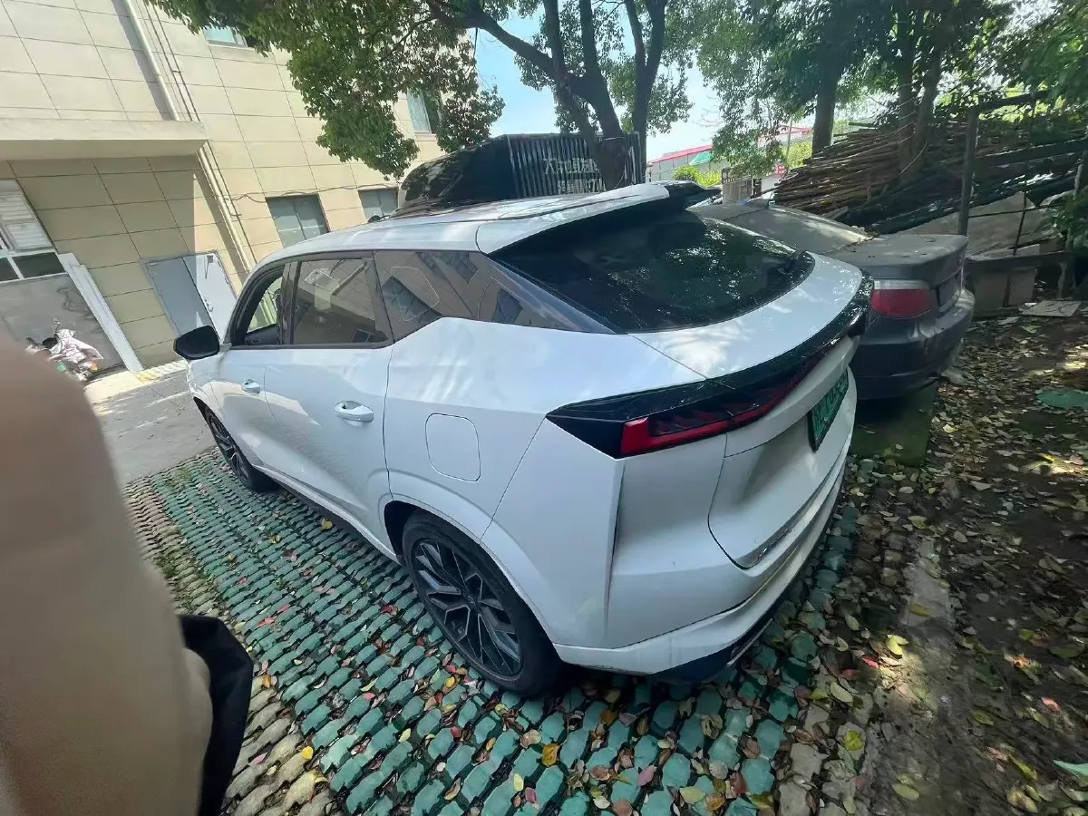 2024 ChangAn UNI-Z 1.5L 98HP L4 E-CVT PHEV 18.4KWH,autocango,china used car exporter,china ev exporter,chinese used car exporter,chinese used ev exporter