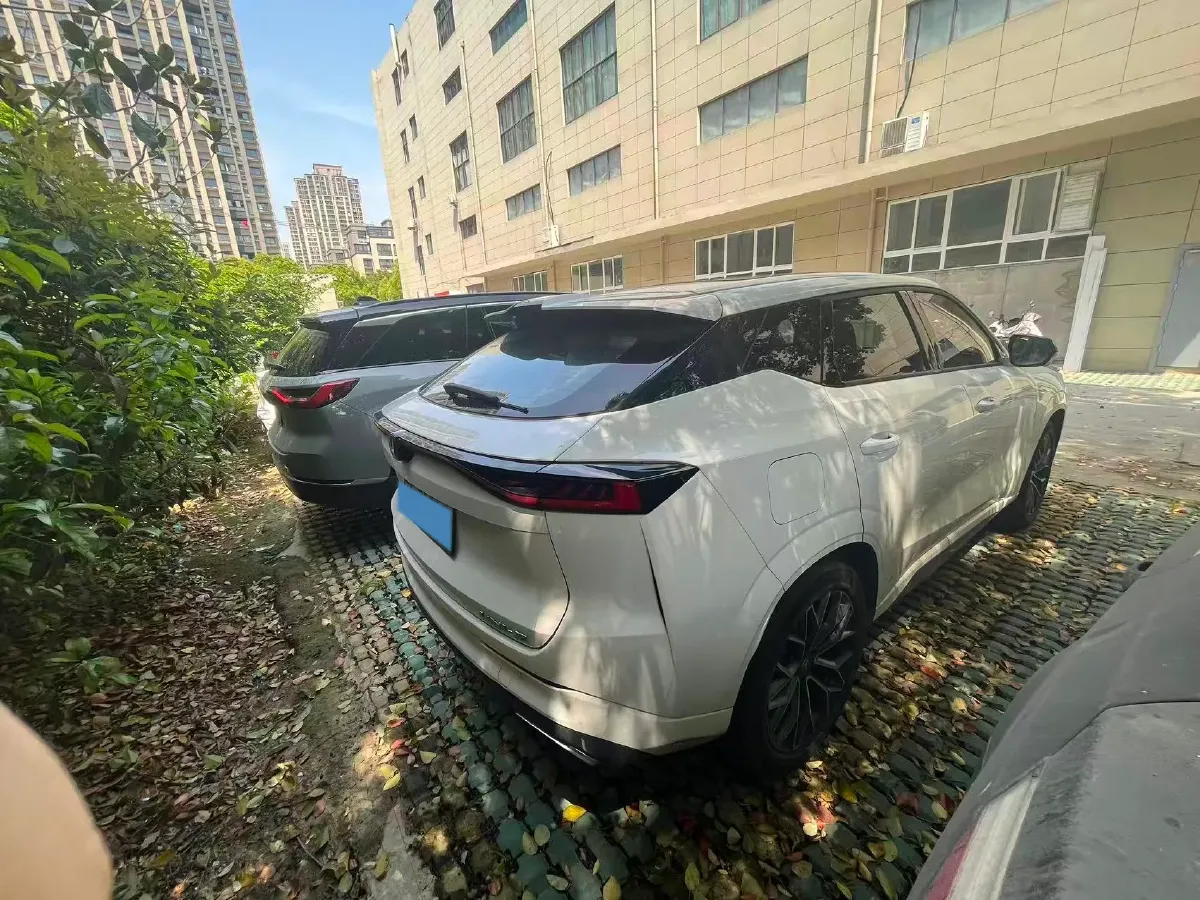2024 ChangAn UNI-Z 1.5L 98HP L4 E-CVT PHEV 18.4KWH,autocango,china used car exporter,china ev exporter,chinese used car exporter,chinese used ev exporter