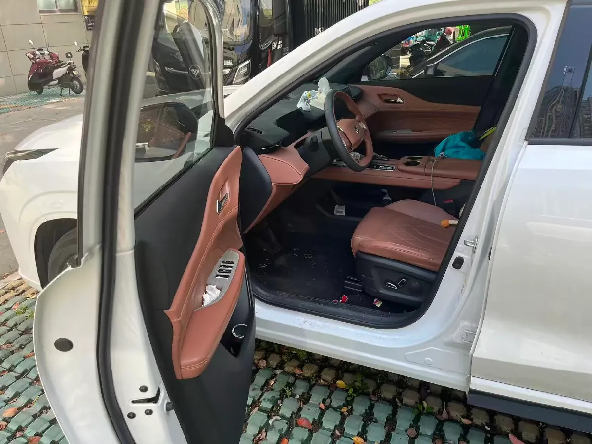 2024 ChangAn UNI-Z 1.5L 98HP L4 E-CVT PHEV 18.4KWH,autocango,china used car exporter,china ev exporter,chinese used car exporter,chinese used ev exporter