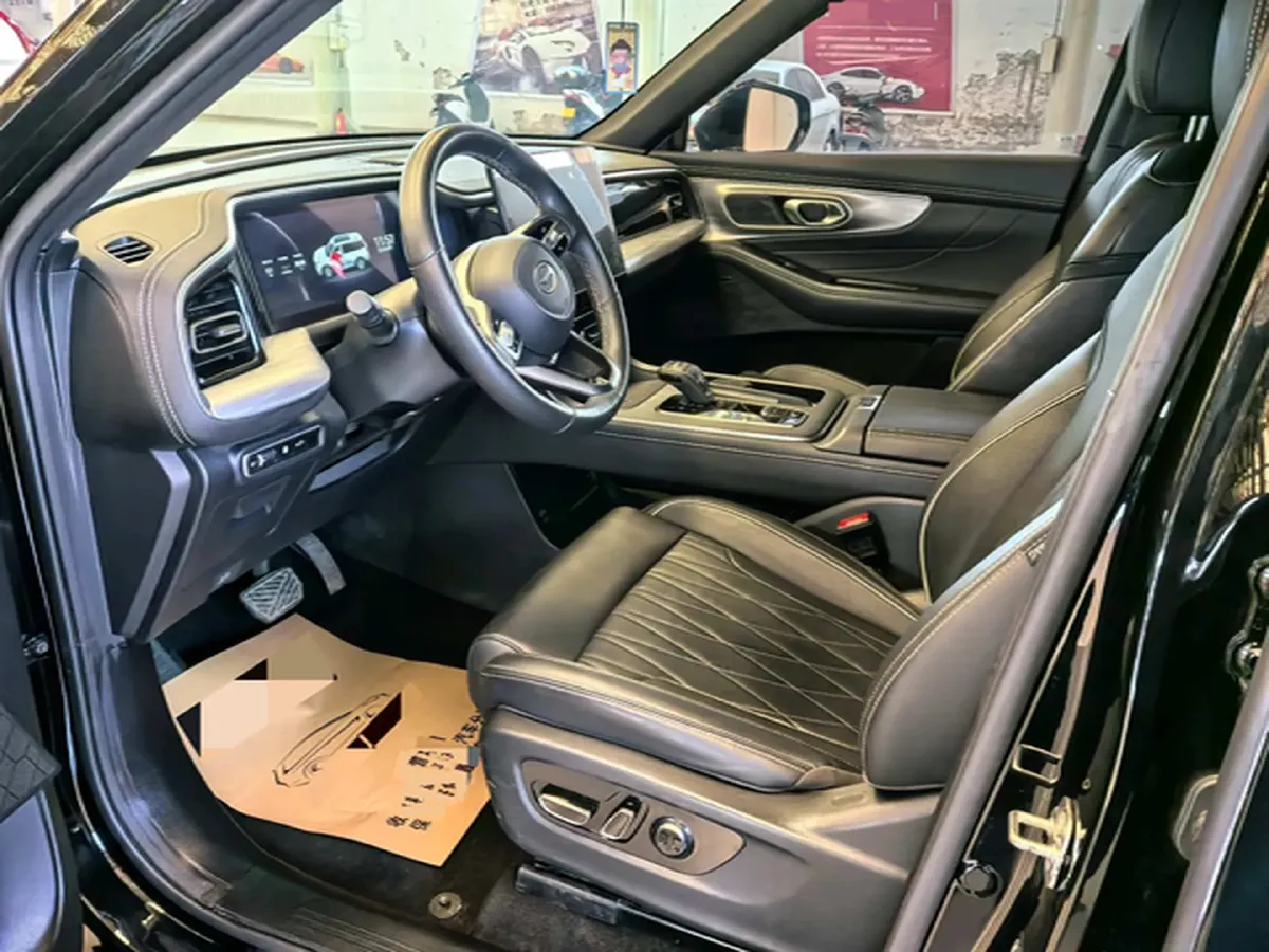 2025 GAC Trumpchi GS8 2.0T 252HP L4 8AT,autocango,china used car exporter,china ev exporter,chinese used car exporter,chinese used ev exporter