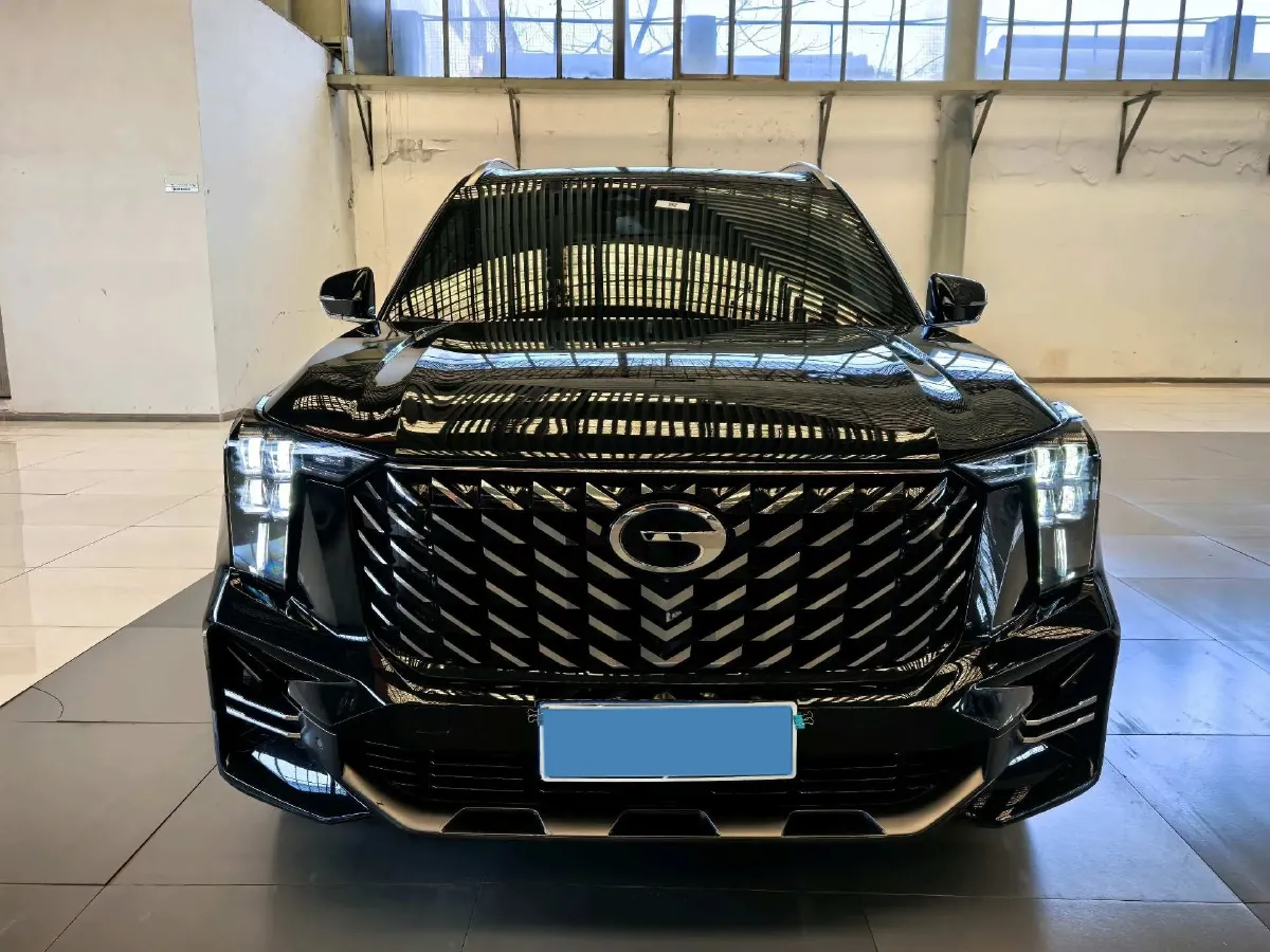 2025 GAC Trumpchi GS8 2.0T 252HP L4 8AT,autocango,china used car exporter,china ev exporter,chinese used car exporter,chinese used ev exporter
