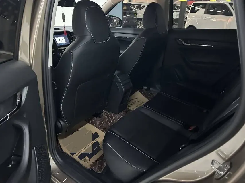 2023 Skoda Kamiq 1.5L 109HP L4 6AT,autocango,china used car exporter,china ev exporter,chinese used car exporter,chinese used ev exporter