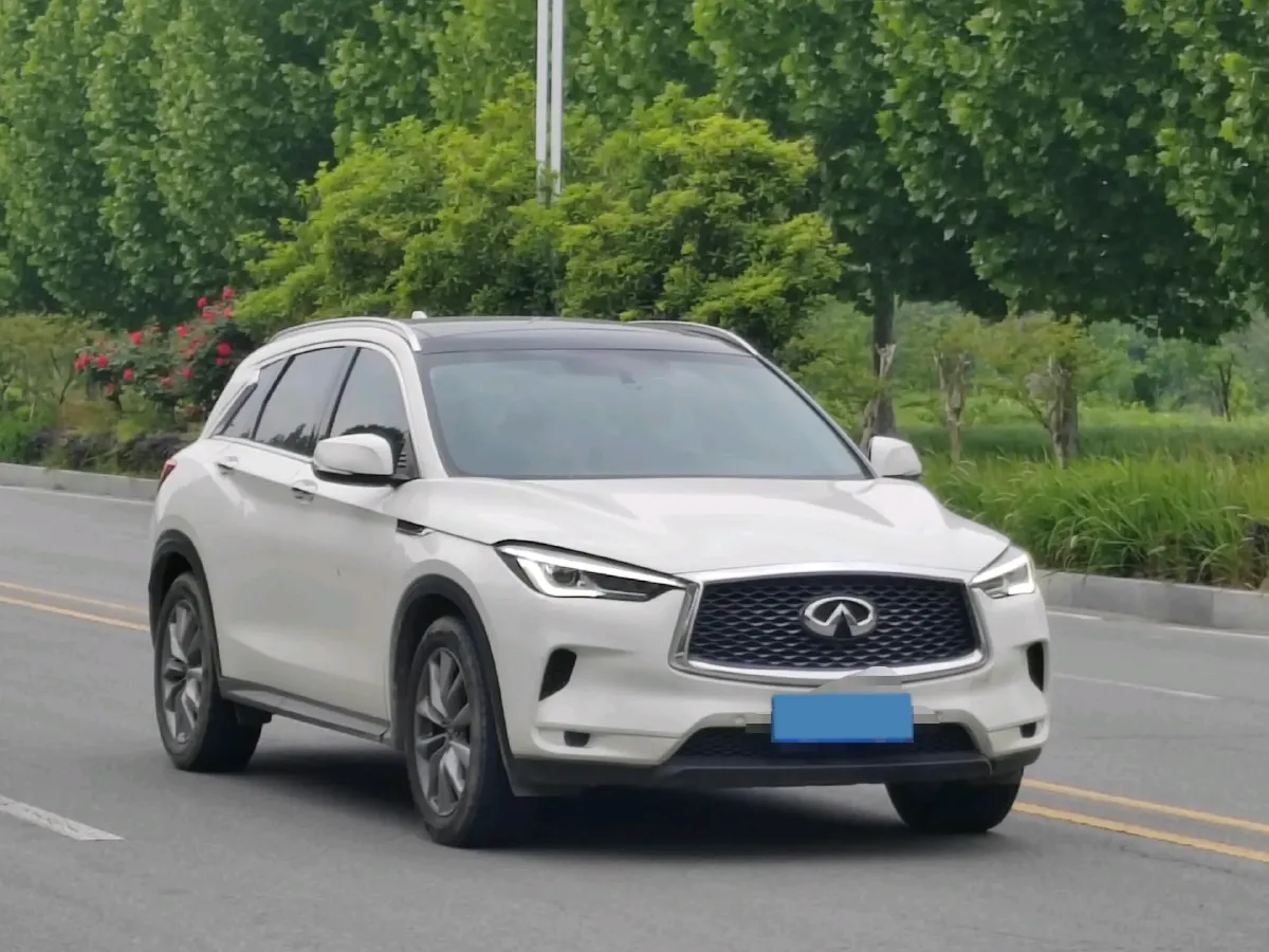 2022 Infiniti QX50 2.0T 261HP L4 CVT,autocango,china used car exporter,china ev exporter,chinese used car exporter,chinese used ev exporter
