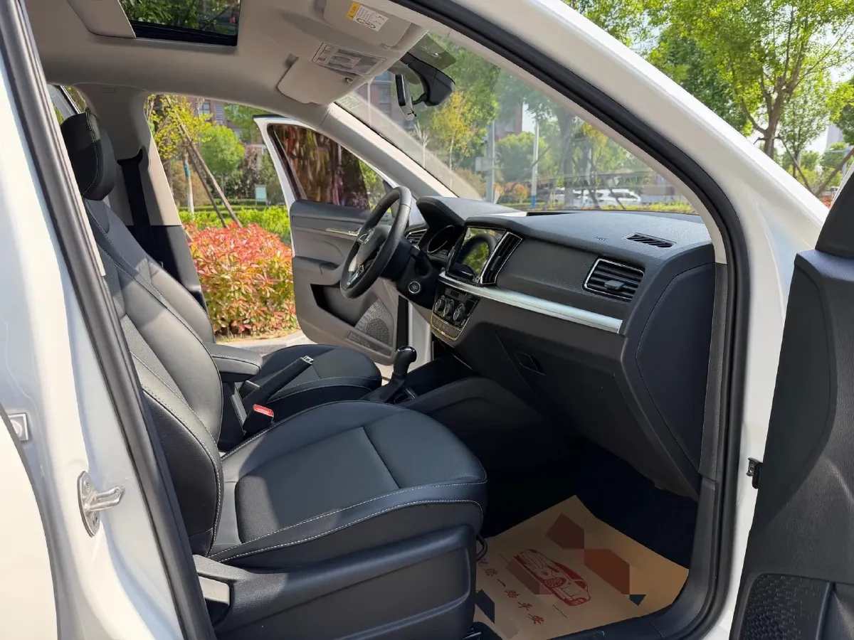 2021 Skoda Kamiq 1.5L 112HP L4 6AT,autocango,china used car exporter,china ev exporter,chinese used car exporter,chinese used ev exporter