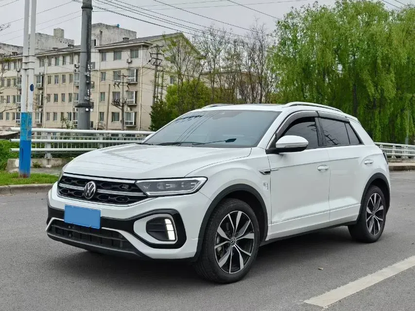 2023 Volkswagen T-Roc 1.5T 160HP L4 7DCT,autocango,china used car exporter,china ev exporter,chinese used car exporter,chinese used ev exporter