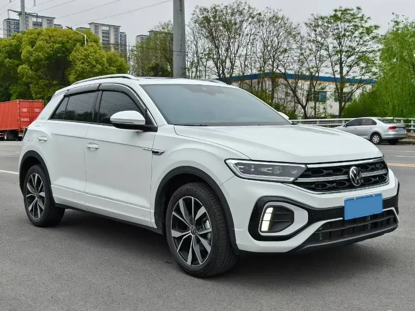 2023 Volkswagen T-Roc 1.5T 160HP L4 7DCT,autocango,china used car exporter,china ev exporter,chinese used car exporter,chinese used ev exporter