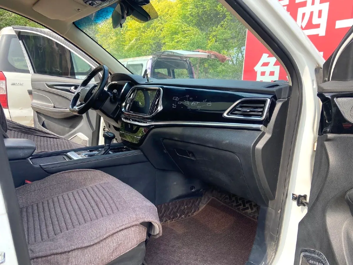 2019 Jetour X90 1.6T 197HP L4 7DCT,autocango,china used car exporter,china ev exporter,chinese used car exporter,chinese used ev exporter