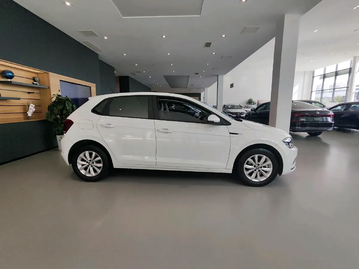 2023 Volkswagen Polo 1.5L 110HP L4 6AT,autocango,china used car exporter,china ev exporter,chinese used car exporter,chinese used ev exporter