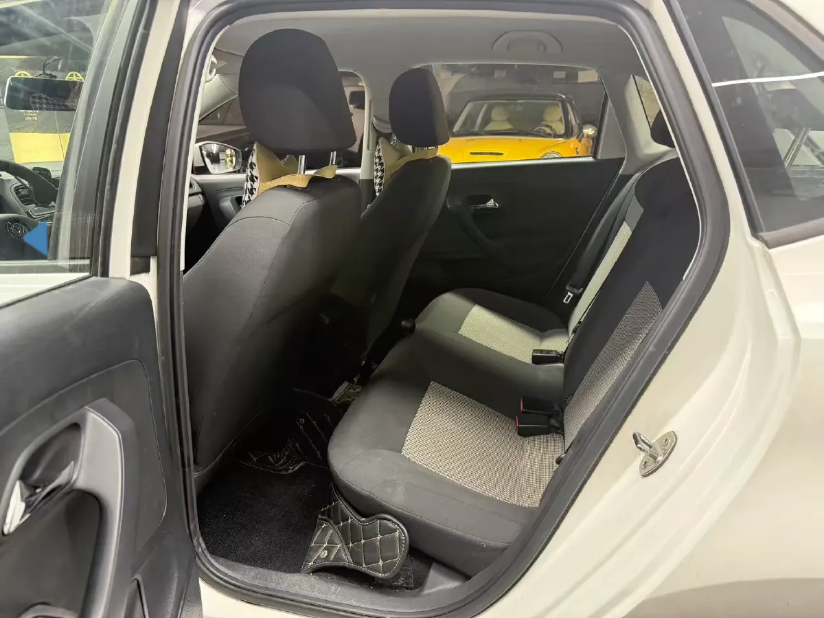 2016 Volkswagen Polo 1.4L 90HP L4 6AT,autocango,china used car exporter,china ev exporter,chinese used car exporter,chinese used ev exporter