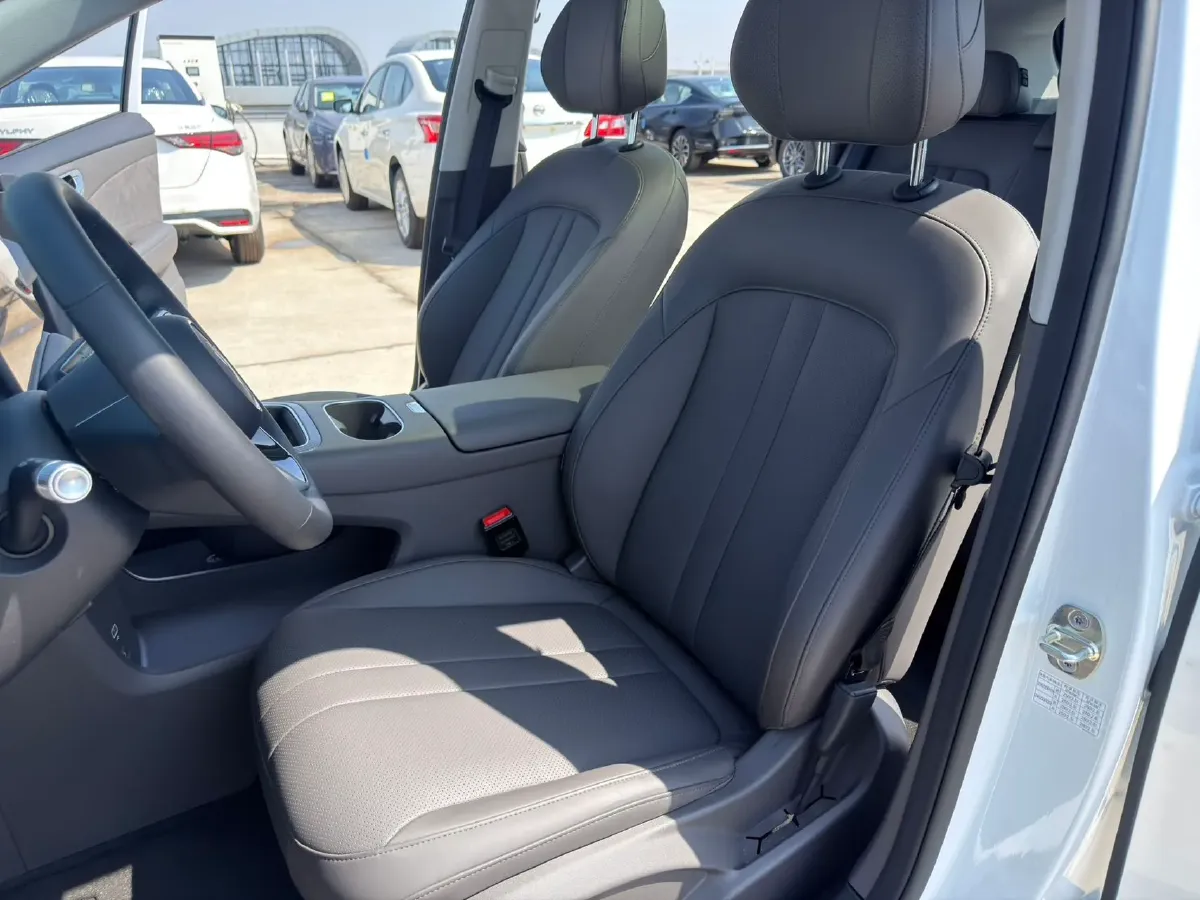 2025 HIMA Shangjie H5 REEV 98HP REEV,autocango,china used car exporter,china ev exporter,chinese used car exporter,chinese used ev exporter