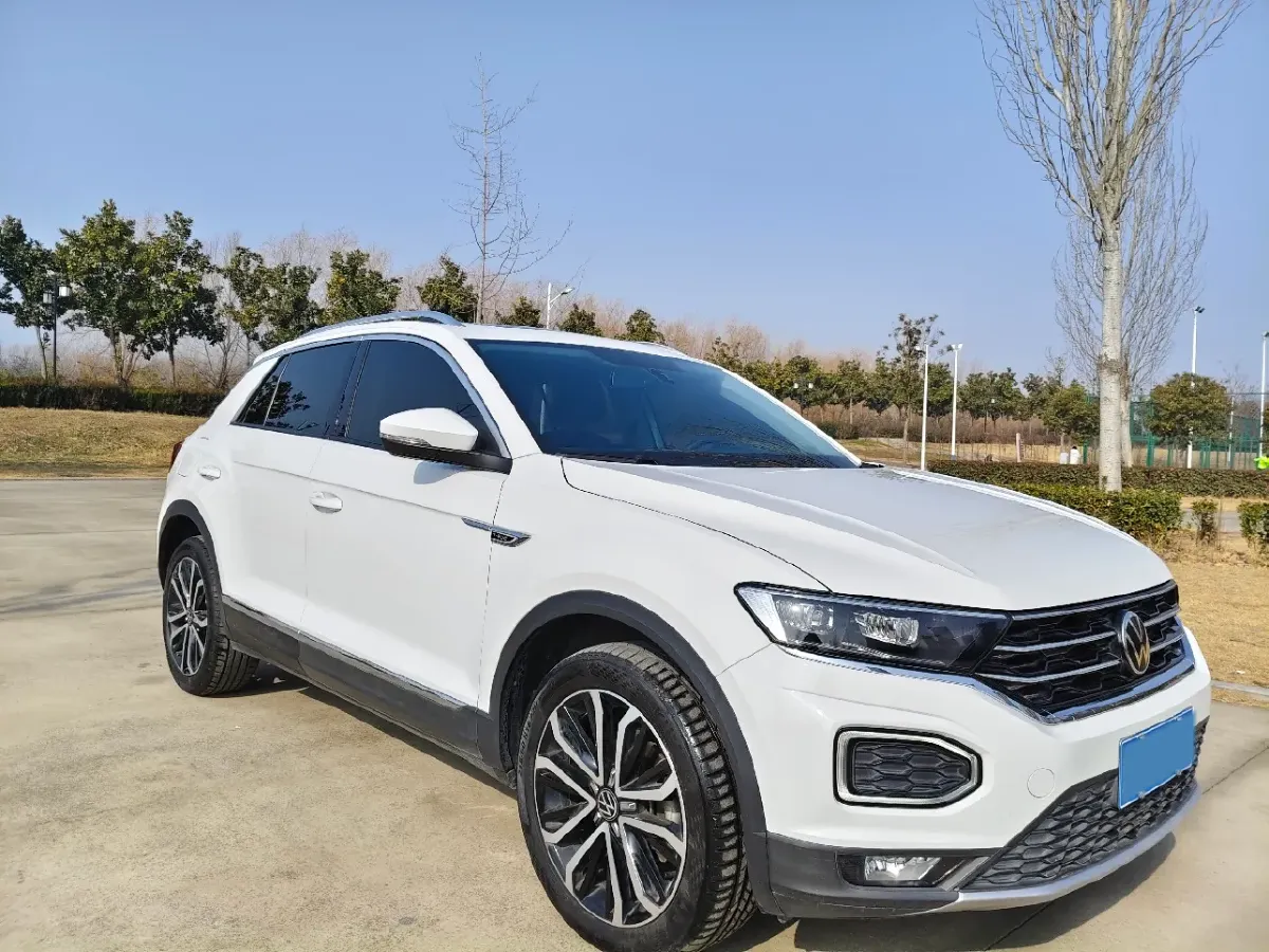 2022 Volkswagen T-Roc 1.4T 150HP L4 7DCT,autocango,china used car exporter,china ev exporter,chinese used car exporter,chinese used ev exporter