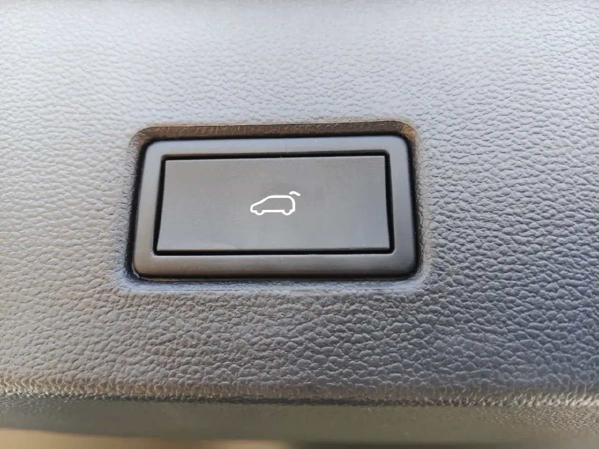 2022 Volkswagen T-Roc 1.4T 150HP L4 7DCT,autocango,china used car exporter,china ev exporter,chinese used car exporter,chinese used ev exporter