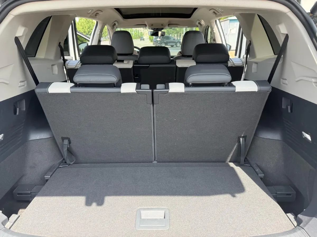 2021 Volkswagen ID.6 Crozz BEV 84.8KWH,autocango,china used car exporter,china ev exporter,chinese used car exporter,chinese used ev exporter