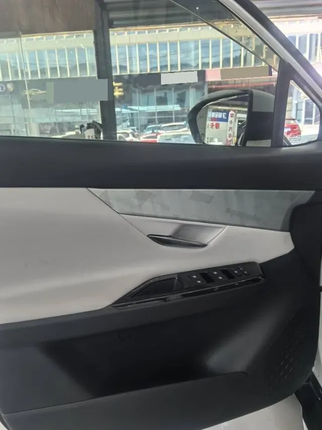 2023 ChangAn UNI-T 1.5T 188HP L4 7DCT,autocango,china used car exporter,china ev exporter,chinese used car exporter,chinese used ev exporter