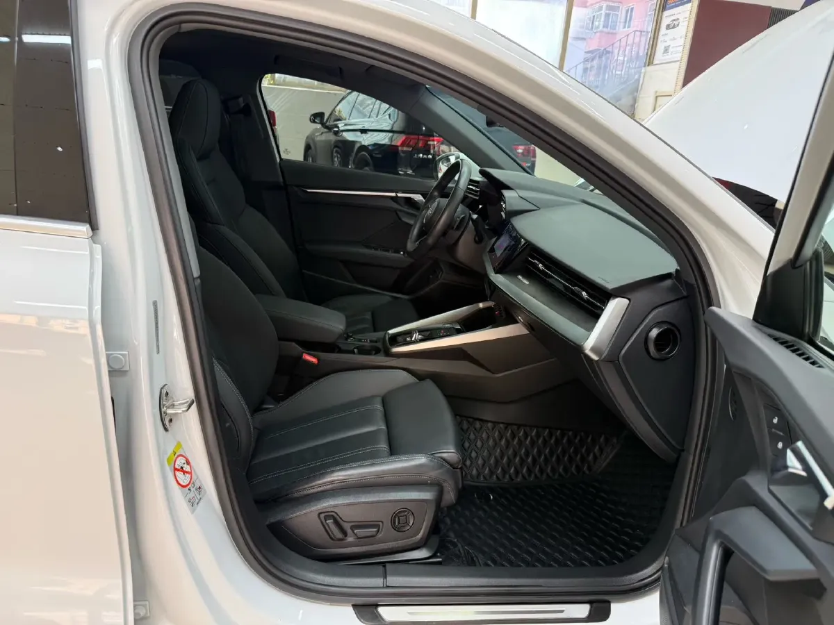 2022 Audi A3 1.4T 150HP L4 7DCT,autocango,china used car exporter,china ev exporter,chinese used car exporter,chinese used ev exporter