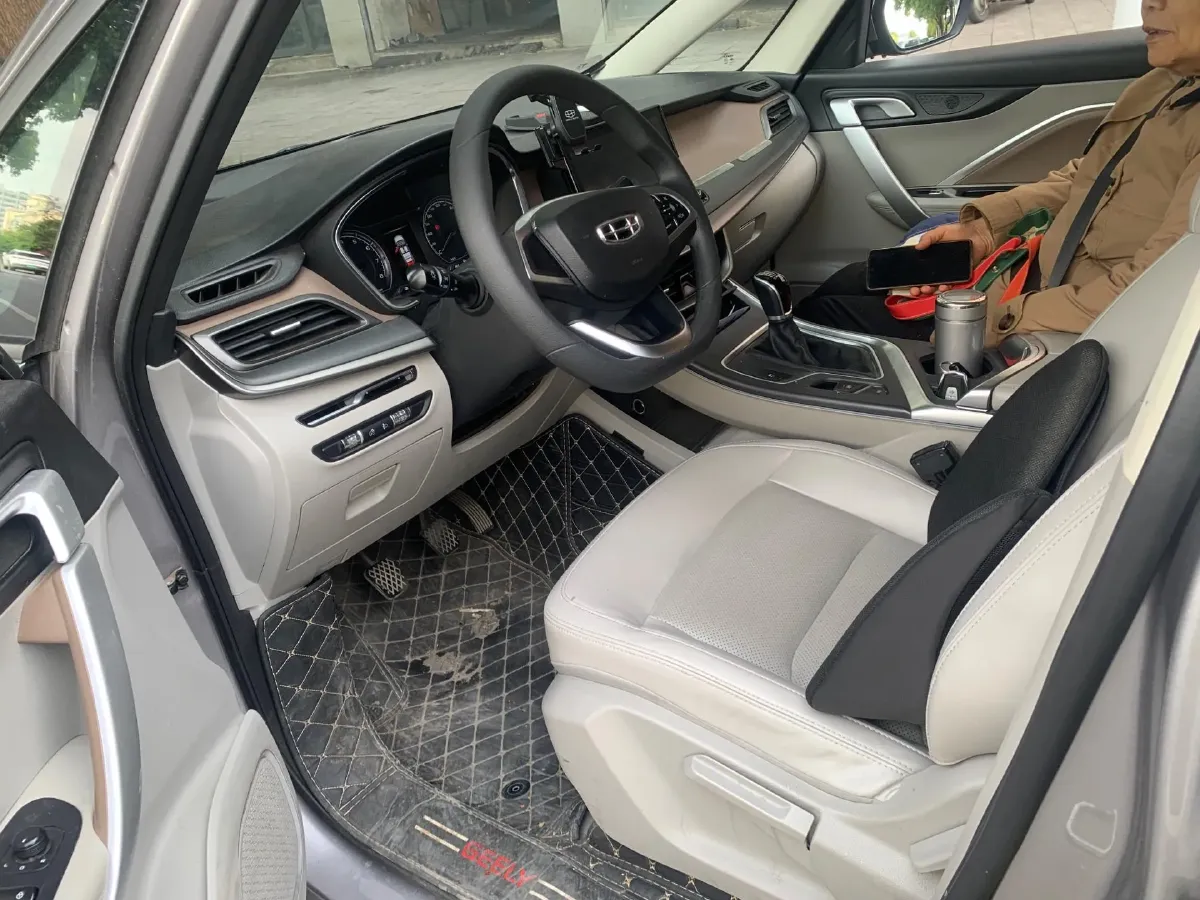 2019 Honda Envix 1.0T 122HP L3 6MT,autocango,china used car exporter,china ev exporter,chinese used car exporter,chinese used ev exporter