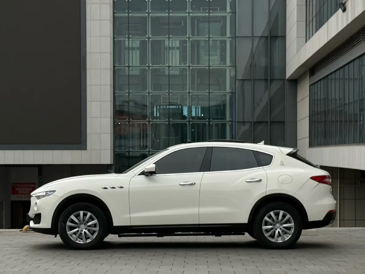 2018 Jaguar XJ 3.0T 340HP V6 8AT,autocango,china used car exporter,china ev exporter,chinese used car exporter,chinese used ev exporter