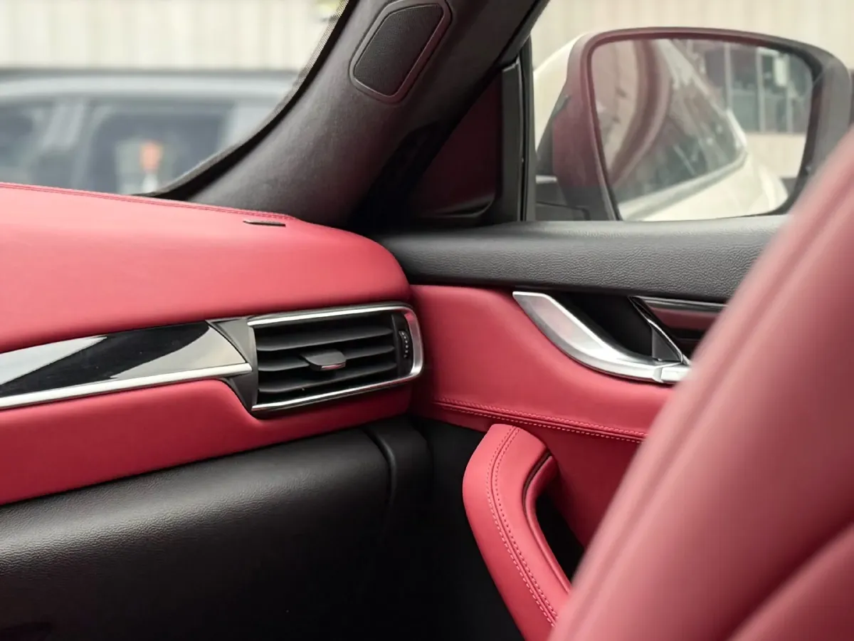 2018 Jaguar XJ 3.0T 340HP V6 8AT,autocango,china used car exporter,china ev exporter,chinese used car exporter,chinese used ev exporter