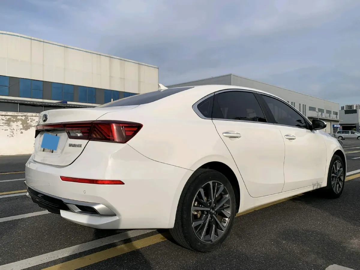2021 Kia K3 1.5L 115HP L4 CVT,autocango,china used car exporter,china ev exporter,chinese used car exporter,chinese used ev exporter
