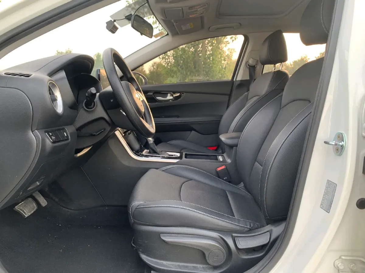 2021 Kia K3 1.5L 115HP L4 CVT,autocango,china used car exporter,china ev exporter,chinese used car exporter,chinese used ev exporter