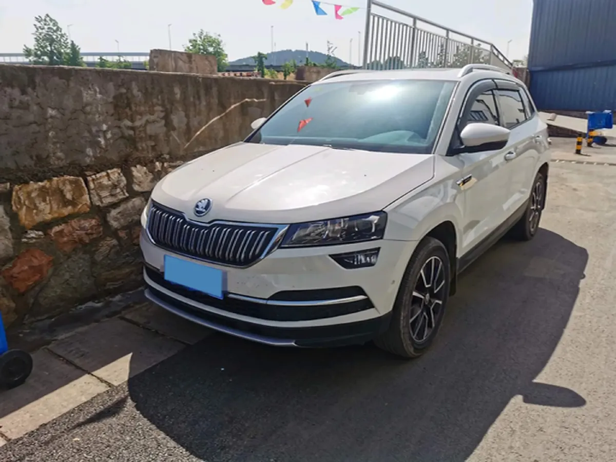 2019 Skoda Karoq 1.4T 150HP L4 7DCT,autocango,china used car exporter,china ev exporter,chinese used car exporter,chinese used ev exporter