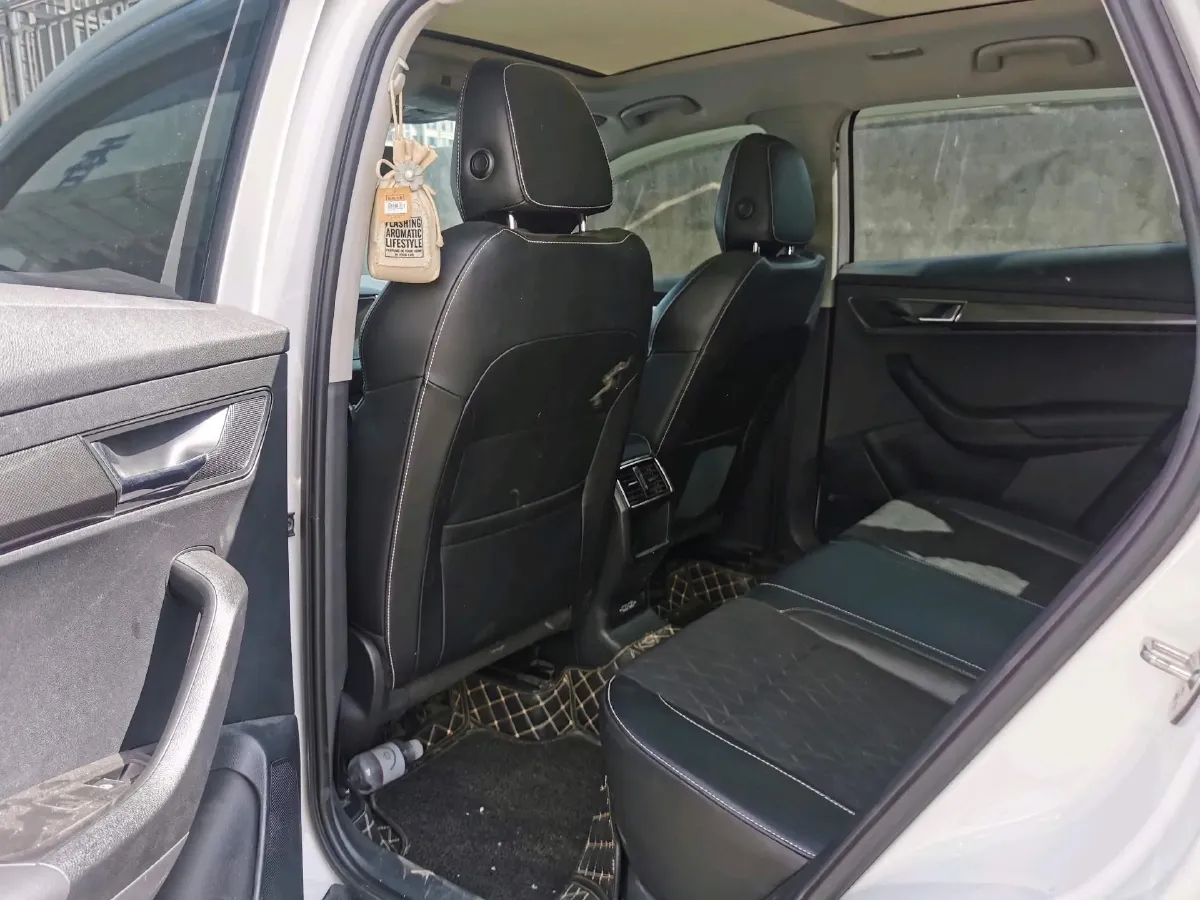 2019 Skoda Karoq 1.4T 150HP L4 7DCT,autocango,china used car exporter,china ev exporter,chinese used car exporter,chinese used ev exporter