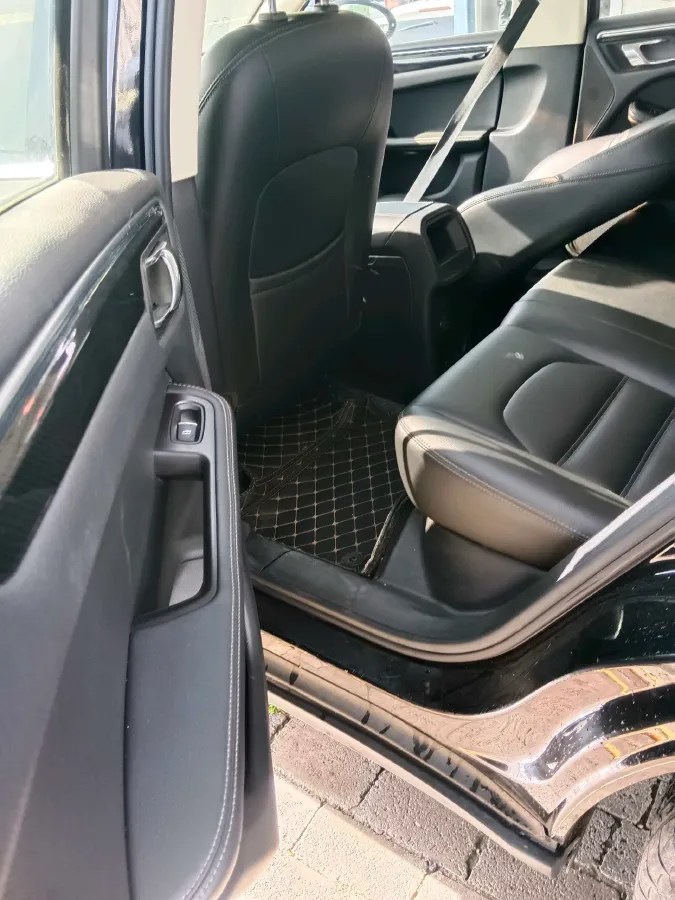 2017 Zotye SR9 2.0T 190HP L4 6DCT,autocango,china used car exporter,china ev exporter,chinese used car exporter,chinese used ev exporter