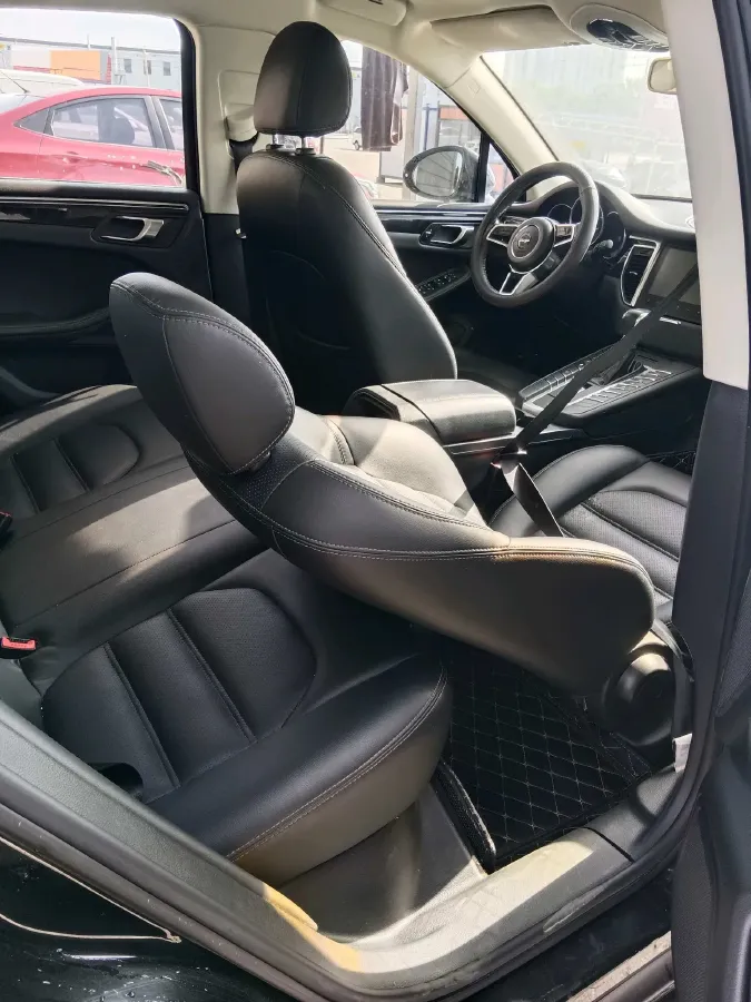 2017 Zotye SR9 2.0T 190HP L4 6DCT,autocango,china used car exporter,china ev exporter,chinese used car exporter,chinese used ev exporter