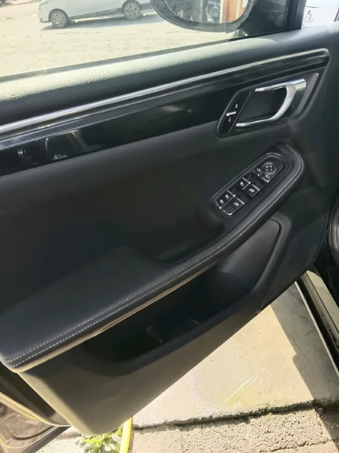 2017 Zotye SR9 2.0T 190HP L4 6DCT,autocango,china used car exporter,china ev exporter,chinese used car exporter,chinese used ev exporter