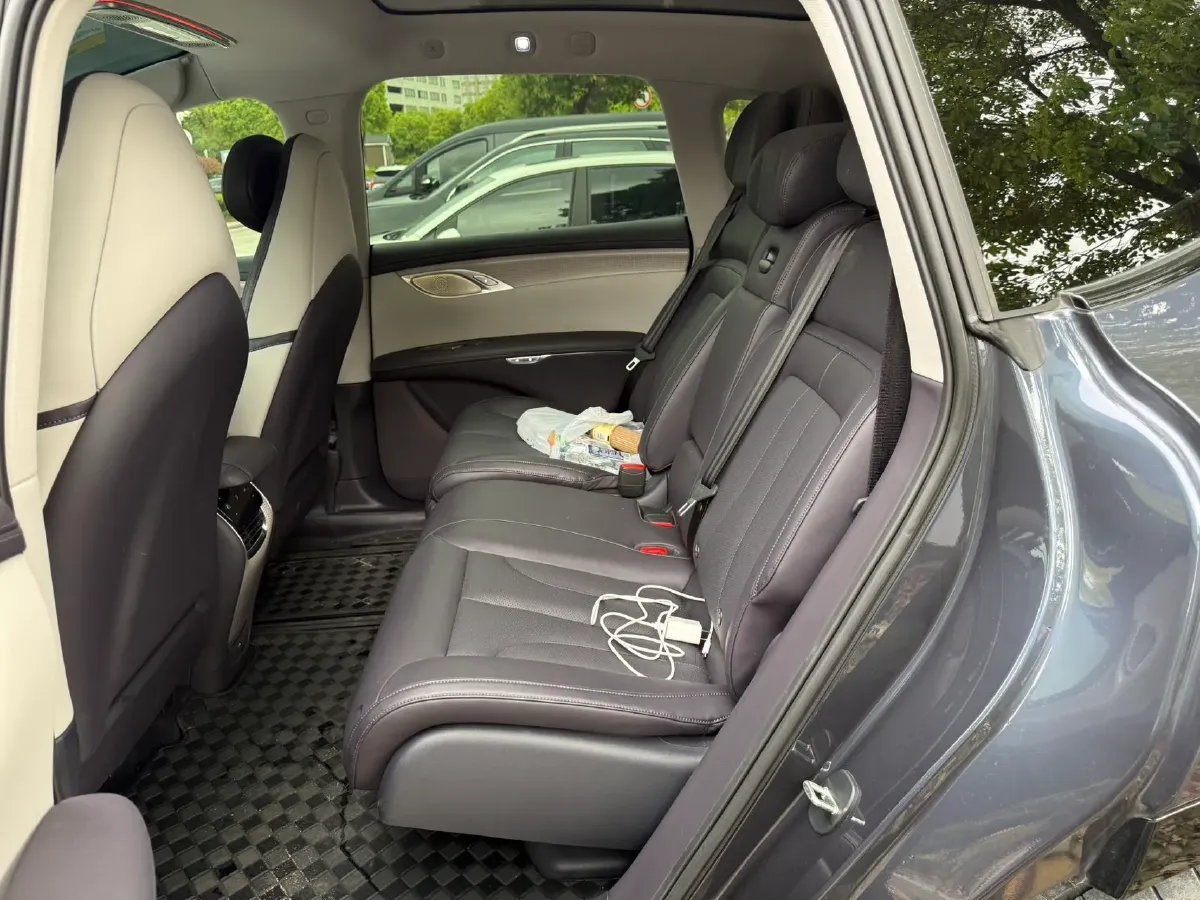 2023 IM LS7 BEV 90KWH,autocango,china used car exporter,china ev exporter,chinese used car exporter,chinese used ev exporter