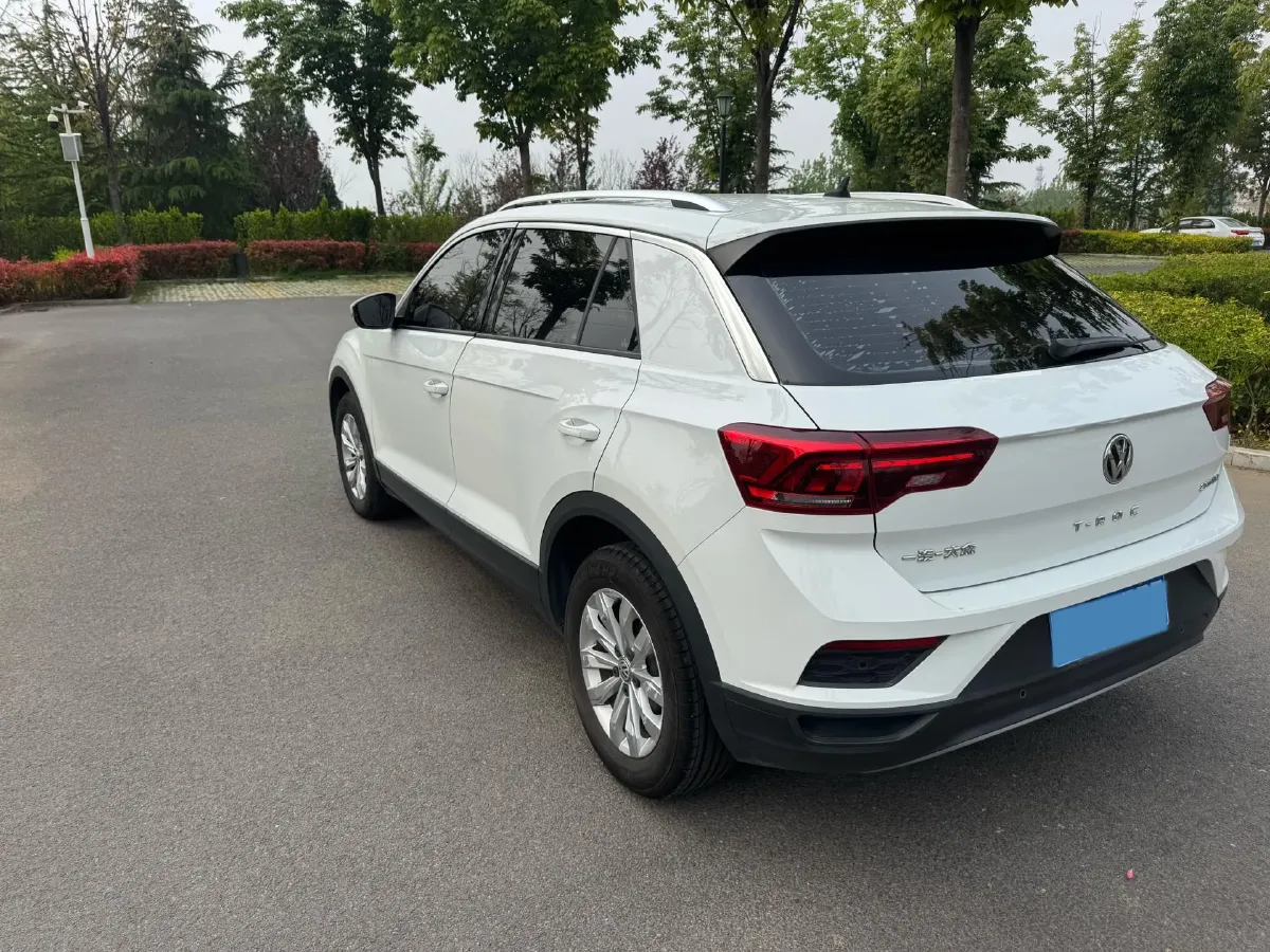 2019 Volkswagen T-Roc 1.4T 131HP L4 7DCT,autocango,china used car exporter,china ev exporter,chinese used car exporter,chinese used ev exporter