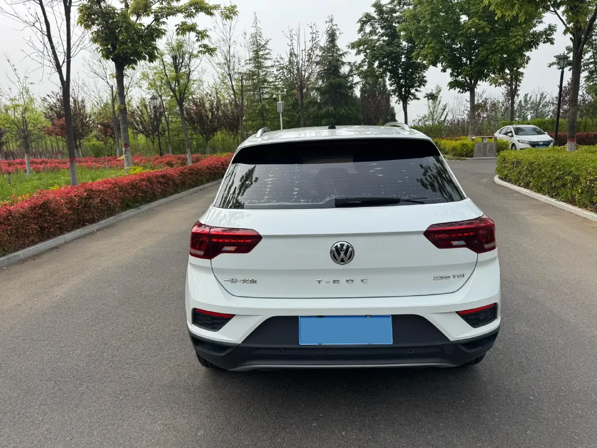 2019 Volkswagen T-Roc 1.4T 131HP L4 7DCT,autocango,china used car exporter,china ev exporter,chinese used car exporter,chinese used ev exporter