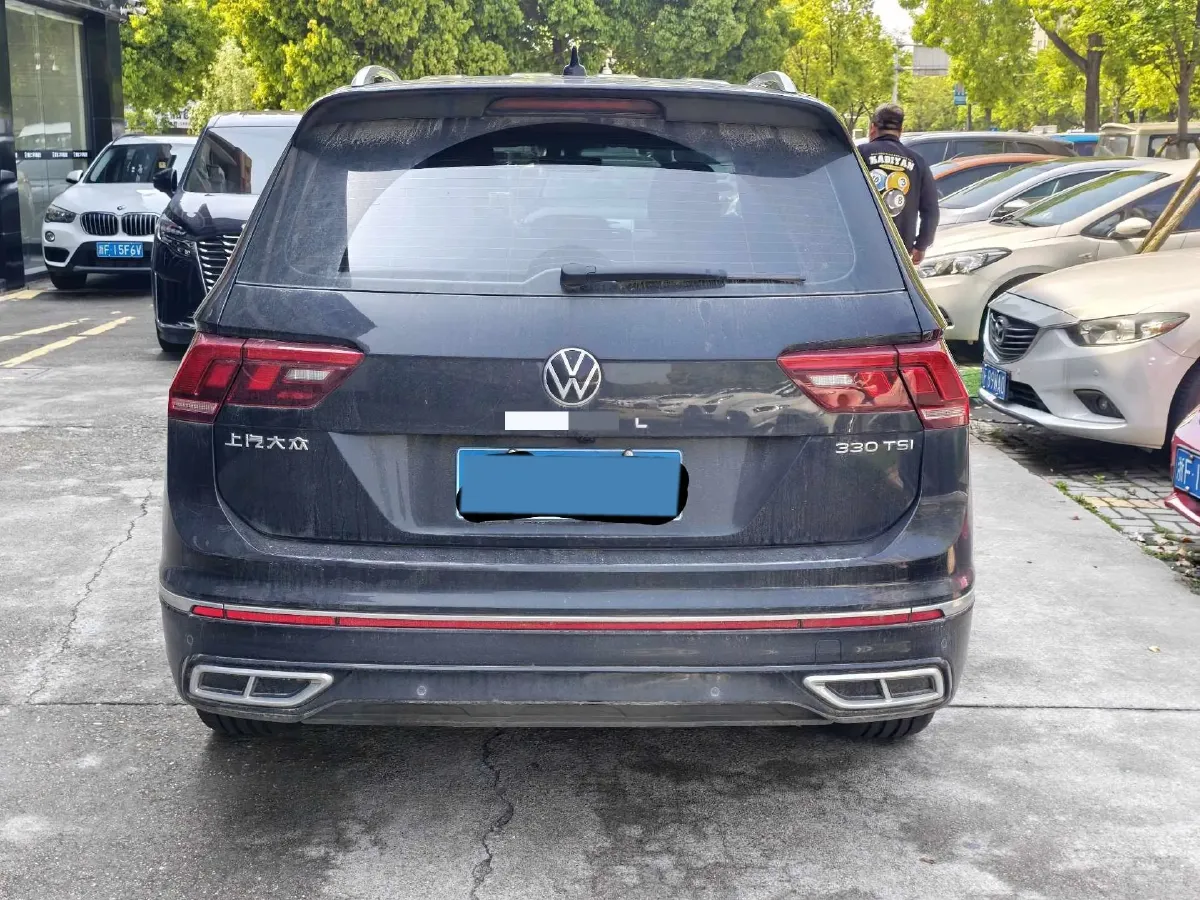 2024 Volkswagen Tiguan L 2.0T 186HP L4 7DCT,autocango,china used car exporter,china ev exporter,chinese used car exporter,chinese used ev exporter