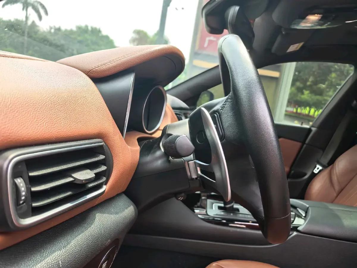 2018 Maserati Levante 3.0T 350HP V6 8AT,autocango,china used car exporter,china ev exporter,chinese used car exporter,chinese used ev exporter