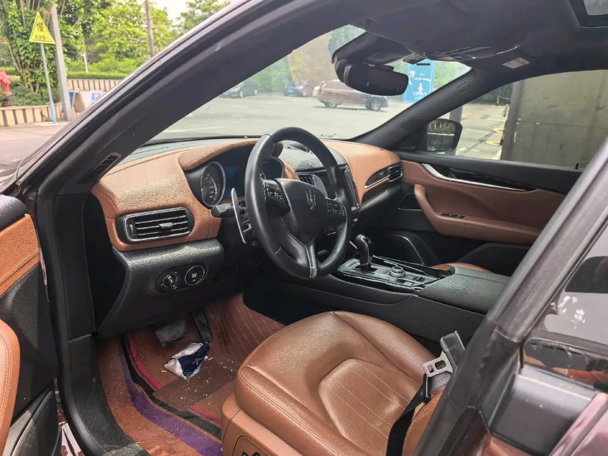 2018 Maserati Levante 3.0T 350HP V6 8AT,autocango,china used car exporter,china ev exporter,chinese used car exporter,chinese used ev exporter