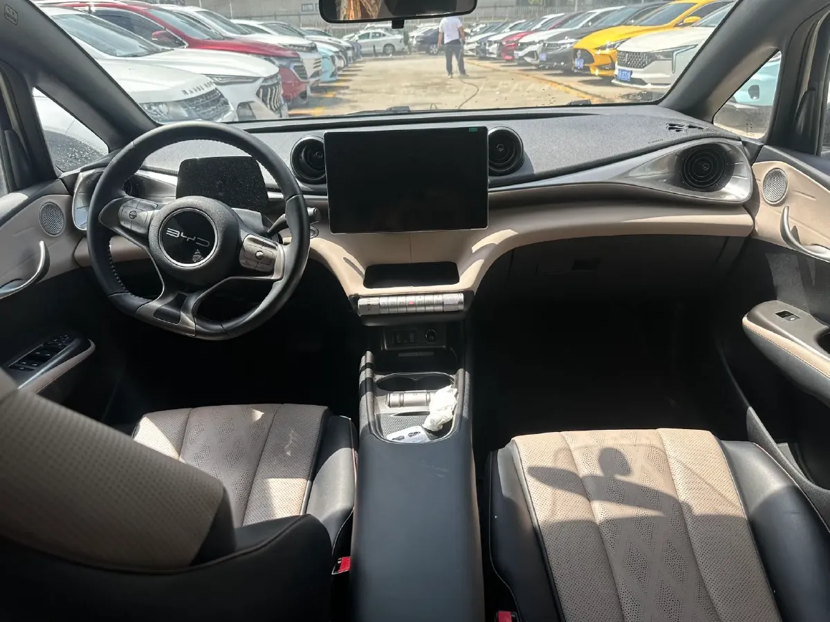 2023 BYD Dolphin BEV 44.928KWH,autocango,china used car exporter,china ev exporter,chinese used car exporter,chinese used ev exporter