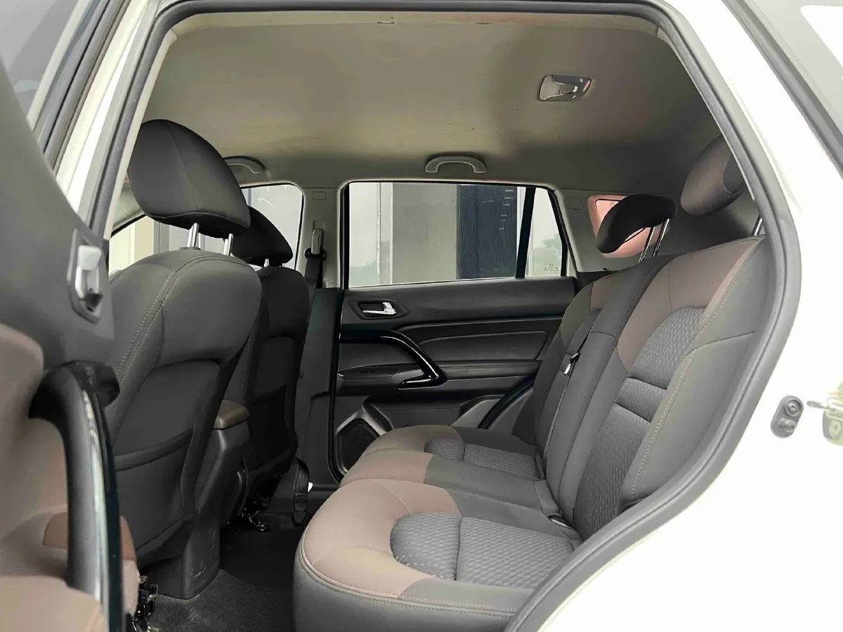 2017 GAC Trumpchi GS4 1.3T 137HP L4 7DCT,autocango,china used car exporter,china ev exporter,chinese used car exporter,chinese used ev exporter