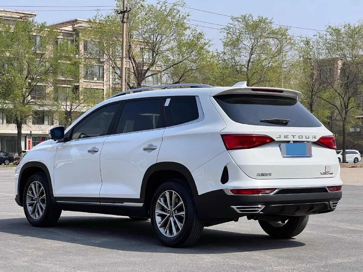 2020 Jetour X90 1.5T 156HP L4 6MT,autocango,china used car exporter,china ev exporter,chinese used car exporter,chinese used ev exporter