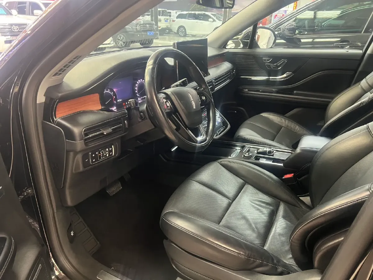 2020 Lincoln Corsair 2.0T 245HP L4 8AT,autocango,china used car exporter,china ev exporter,chinese used car exporter,chinese used ev exporter