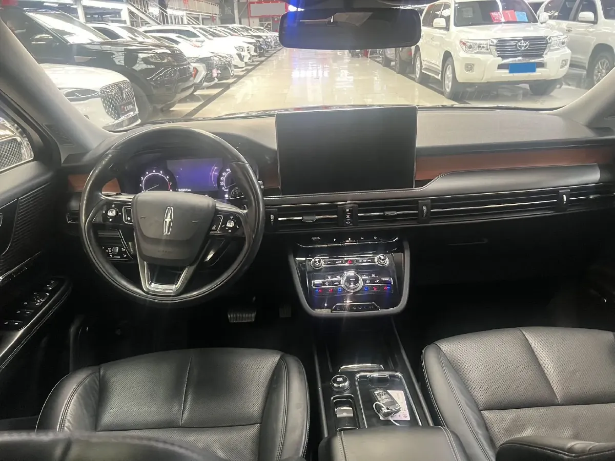 2020 Lincoln Corsair 2.0T 245HP L4 8AT,autocango,china used car exporter,china ev exporter,chinese used car exporter,chinese used ev exporter